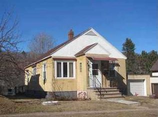 1709 Ridge St, Niagara, WI 54151