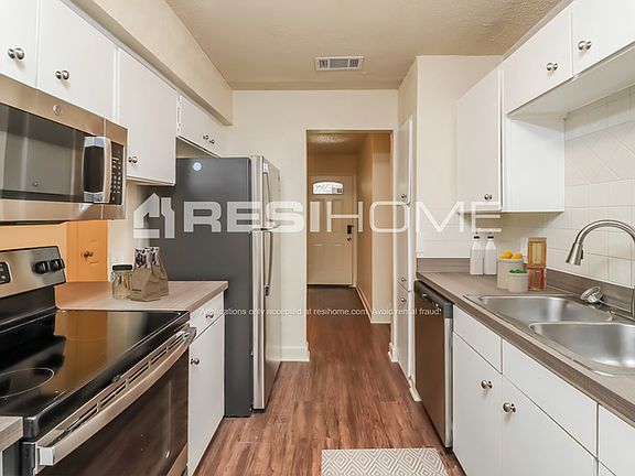 3rd image of 7104 Legato Ln