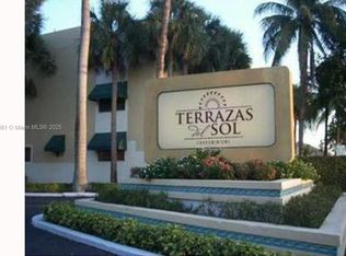 2690 W 76th St APT 213, Hialeah, FL 33016