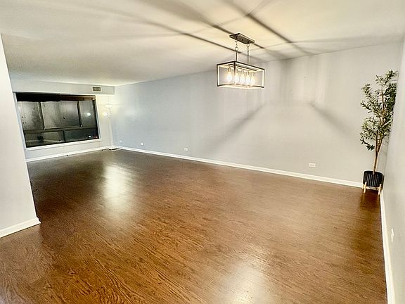 3rd image of 701 Forum Sq Unit 409