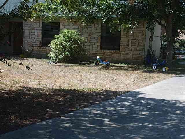 1st image of 1100 Ash Dr
