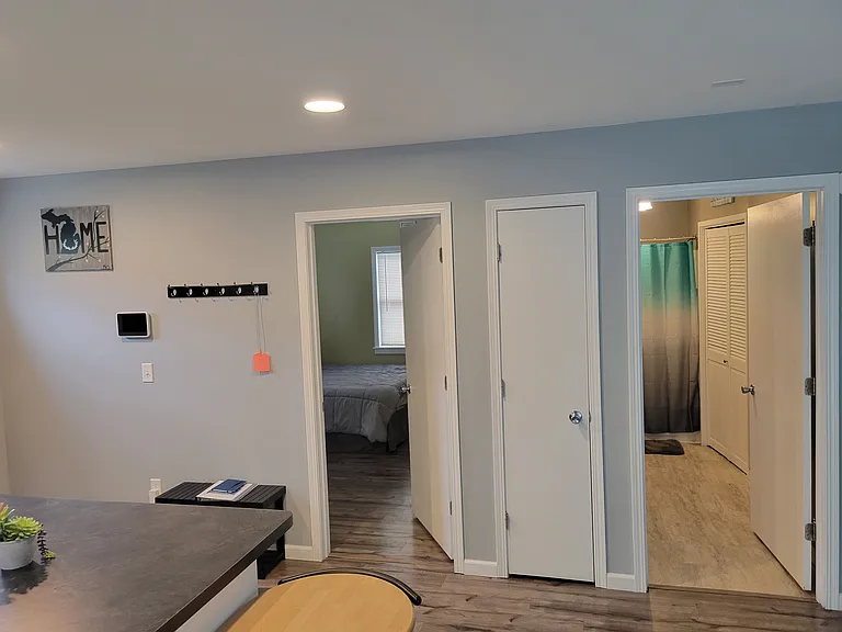 5317 W Cloverdale Rd — Photo 8