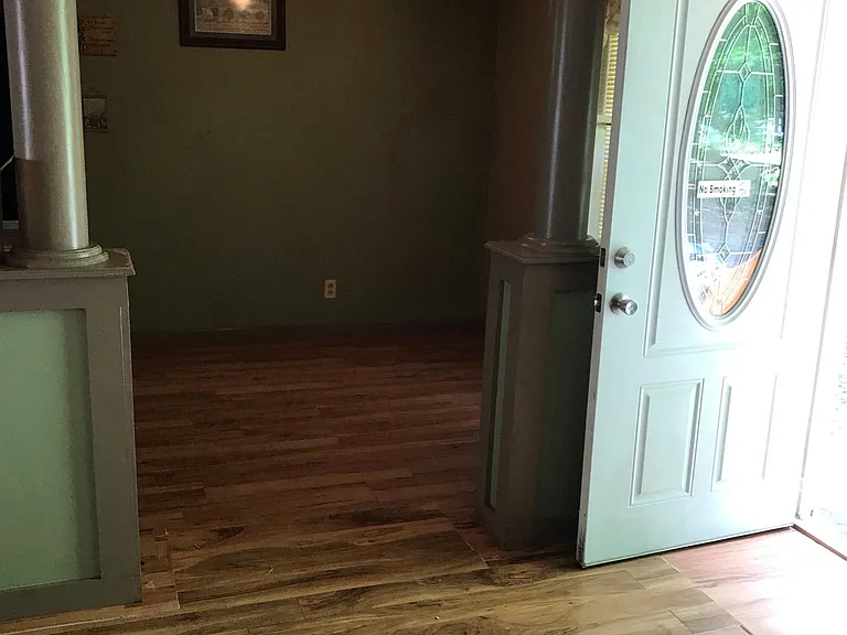 210 Kennedy Rd — Photo 27
