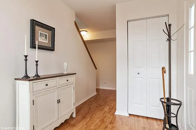 2331 Hamilton Pl — Photo 2