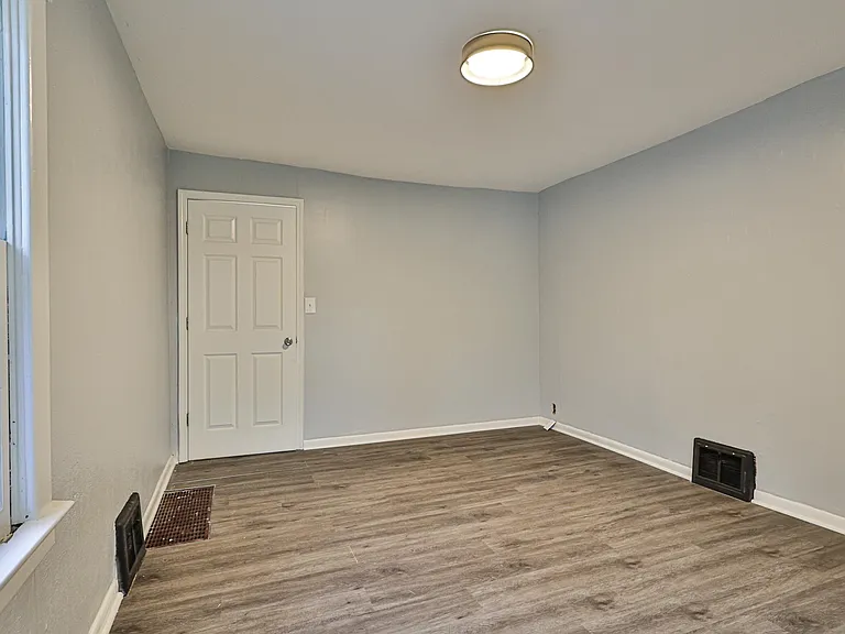 5228 Scarritt Ave — Photo 12