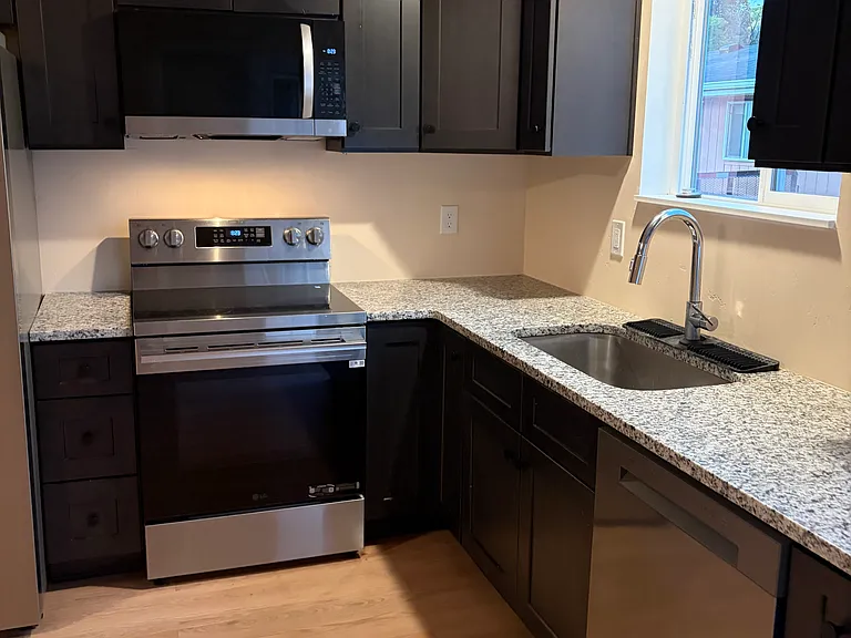 190 E 4380 N — Photo 16
