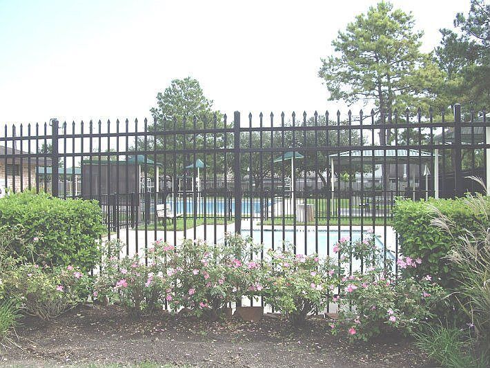 1st image of 12643 Day Hollow Ln