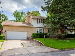 4302 Shawnee Ave, Des Moines, IA 50310