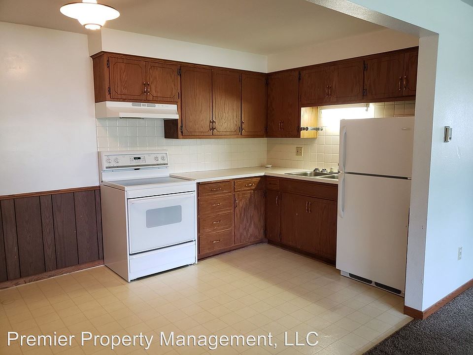 1st image of 701 College Ave S APT 26