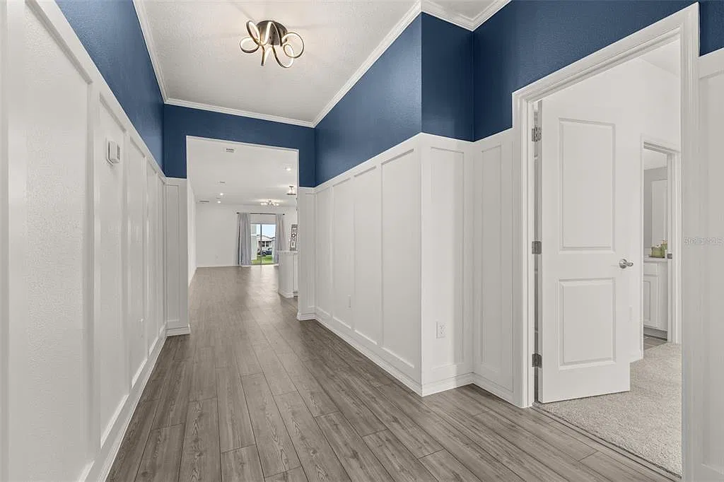 4 bed, 3.0 bath, 2210 sqft, $2,275 — Photo 3
