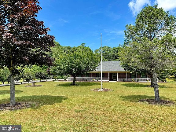 3rd image of 6225 Nicole Dr