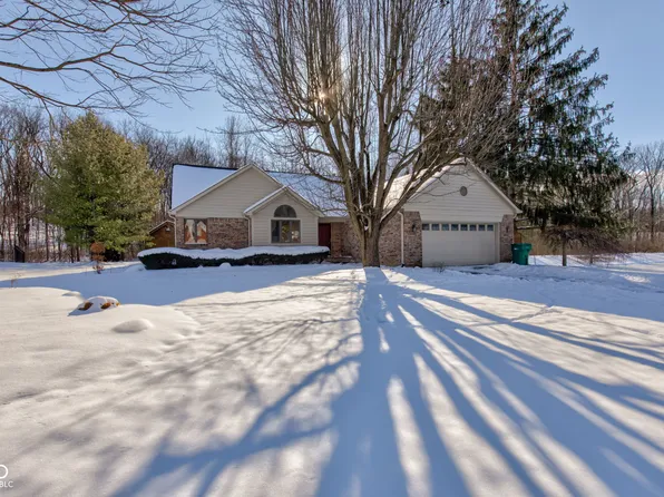 6361 Crystal Springs Dr, Avon, IN 46123