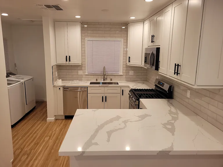 Kitchen dining counter