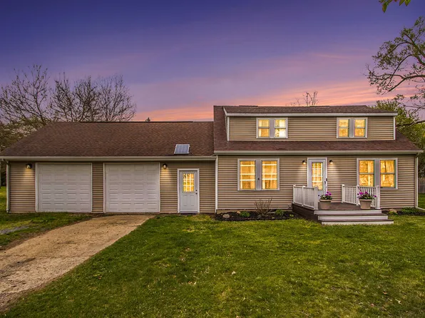 1213 Bacon Ave, Portage, MI 49002