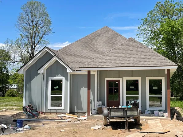 370 Robinson Rd, Sour Lake, TX 77659