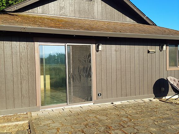 3rd image of 8817 NE 182nd Ave #B