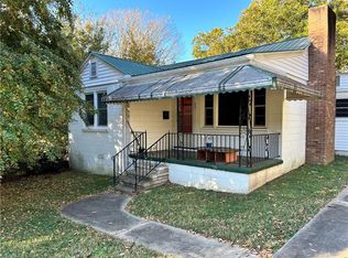 230 Burkewood Dr, Winston Salem, NC 27104