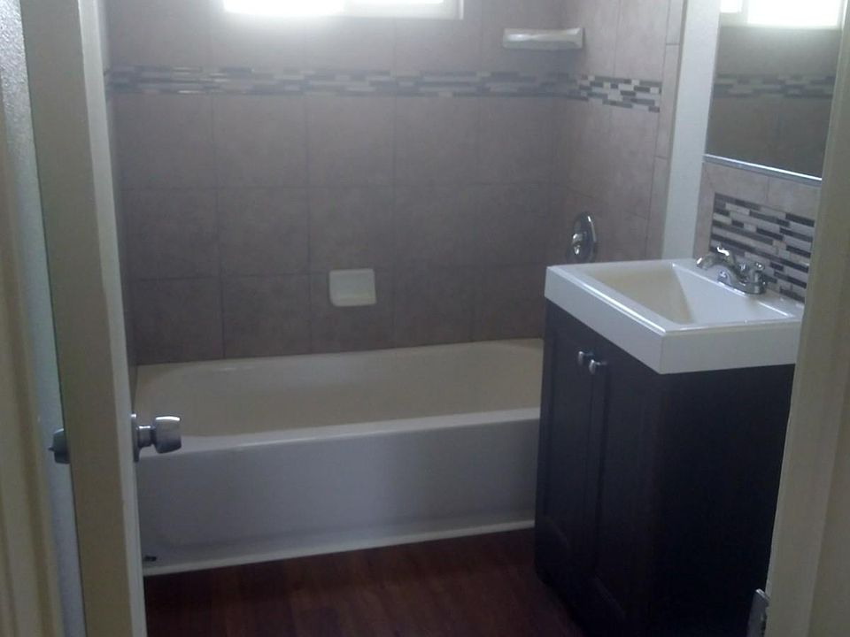 1st image of 549 S Richmond Ave APT 4