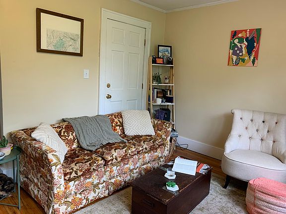 5th image of 460 E Marshall St APT 2
