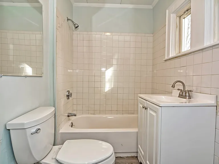 611 N Main St #2 — Photo 10