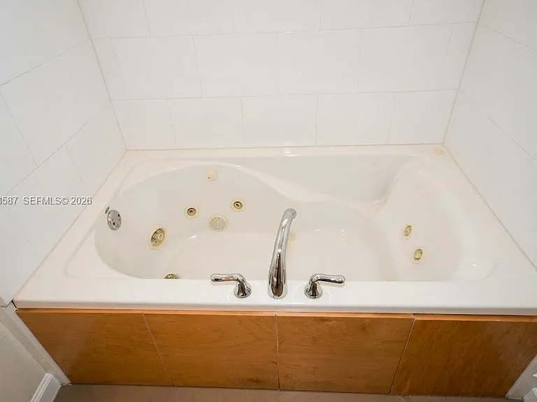 2780 SW 33rd Ave — Photo 20