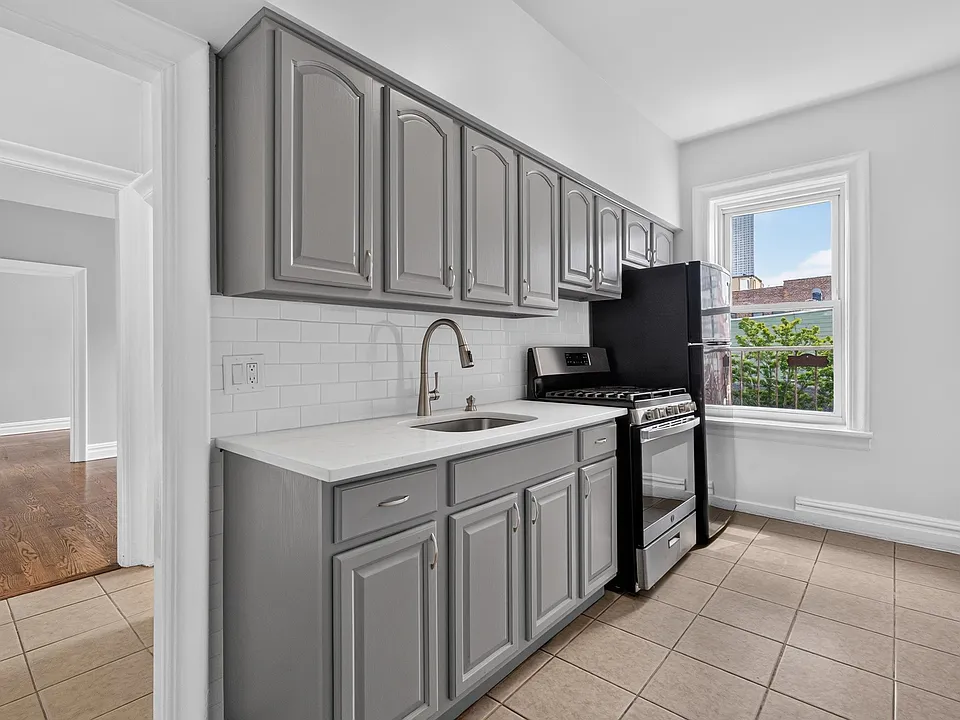 55 Corbin Ave #43