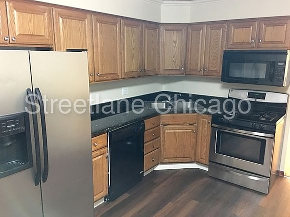 4th image of 1381 River Dr #1002