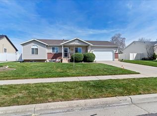 2001 S 1800 W, Syracuse, UT 84075