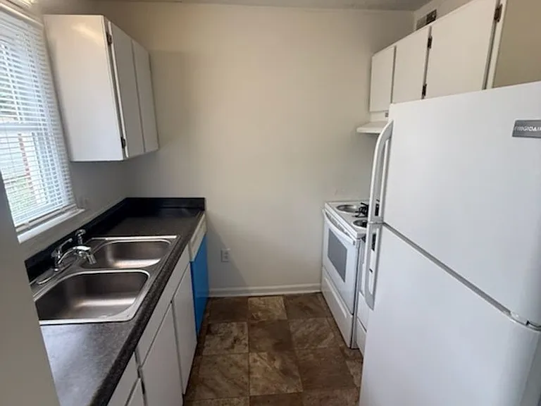 500 N Church St — Photo 14