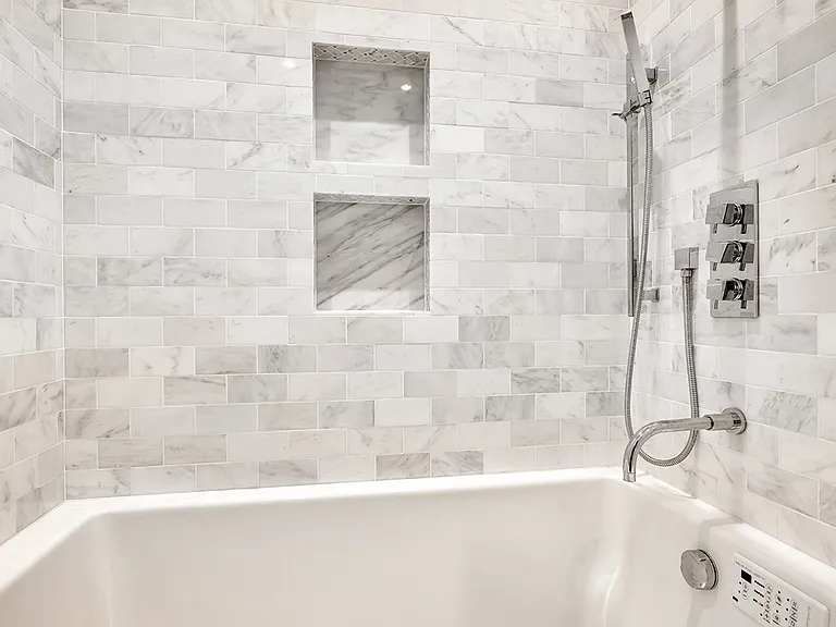 1228 N Dearborn St #2 — Photo 12