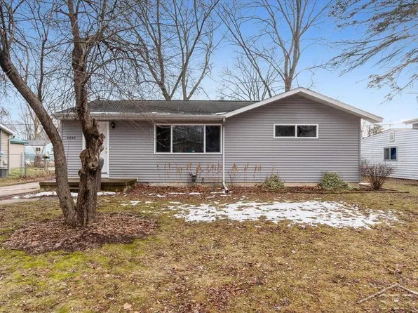 4500 Quincy Dr, Midland, MI 48642