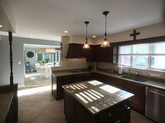 5th image of 315 Shafor Blvd