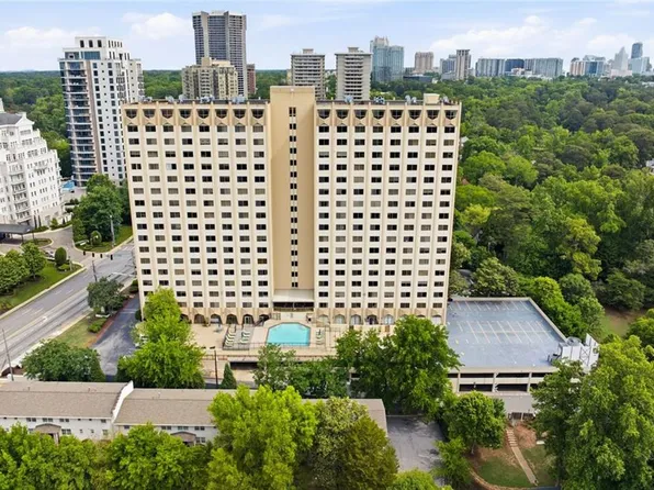 2479 Peachtree Rd NE APT 303, Atlanta, GA 30305