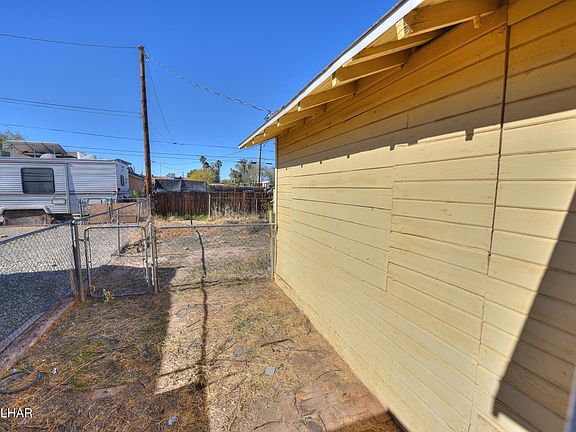 4th image of 1416 S Navajo Ave