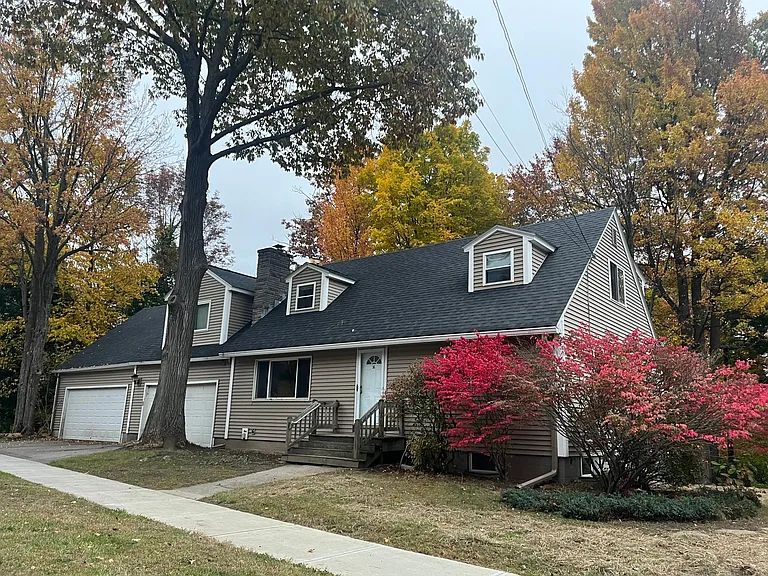36 Rivermount Ter #A — Photo 49