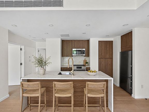 2nd image of 229 Withers St #2B