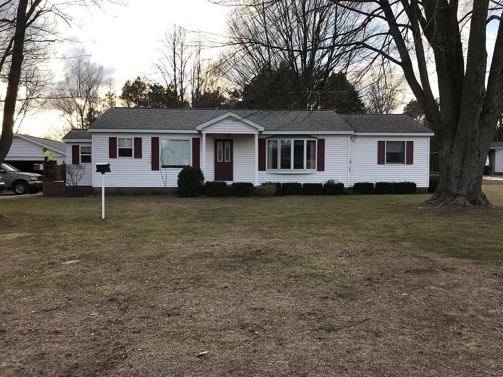 13411 Sparta Ave photo 1