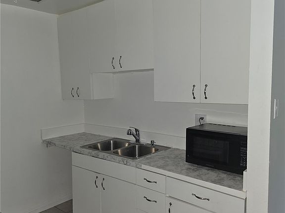 4th image of 10331 Lindley Ave Unit 150
