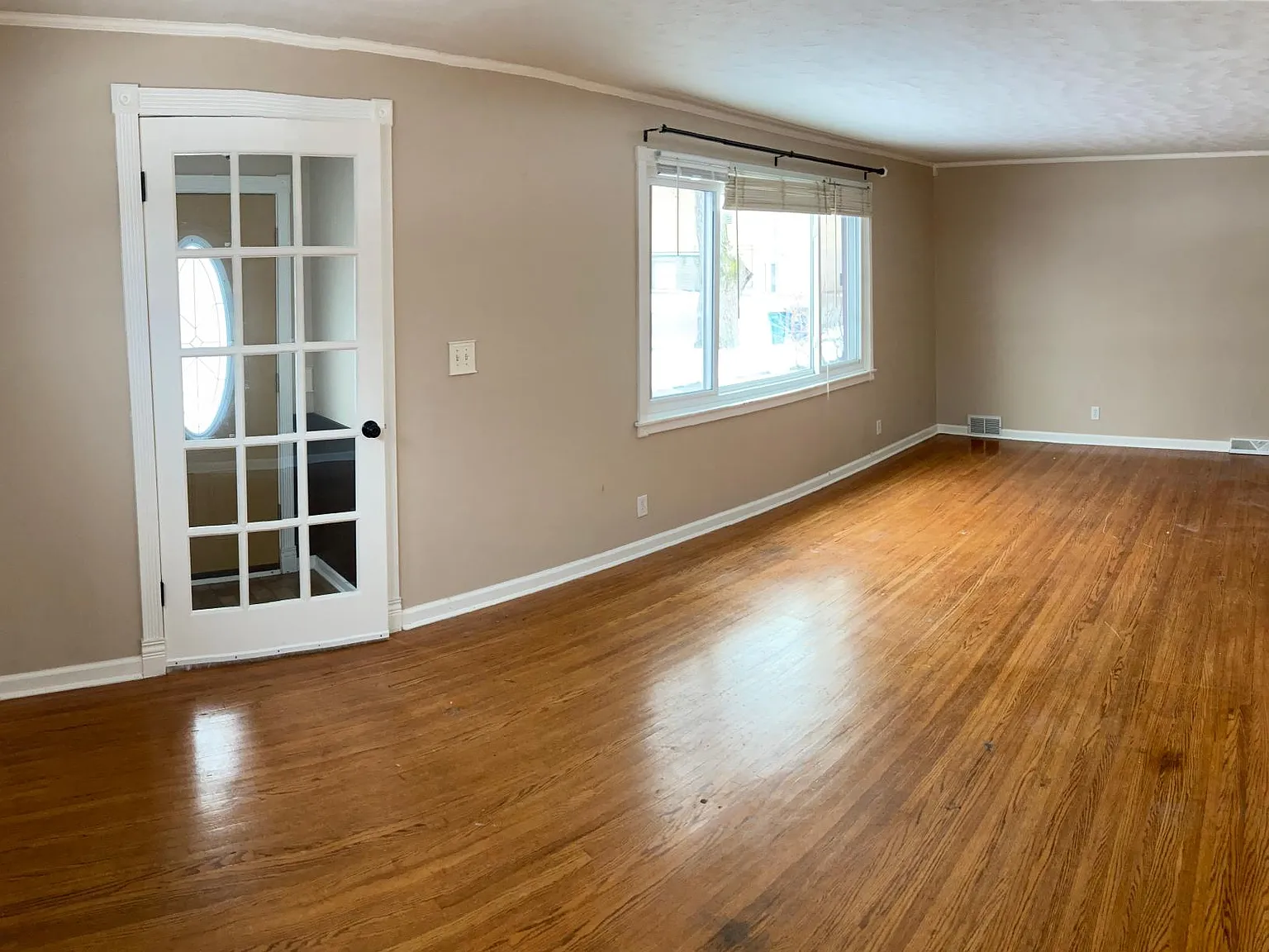 2 bed, 1200 sqft, $1,400 — Photo 2