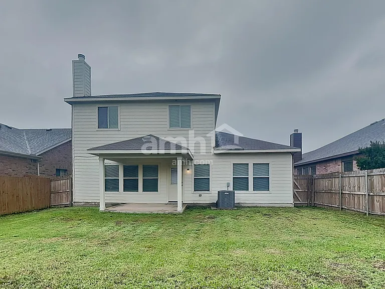 1003 Utopia Ln — Photo 23