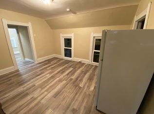 2051 Robin St #2, Lakewood, OH 44107