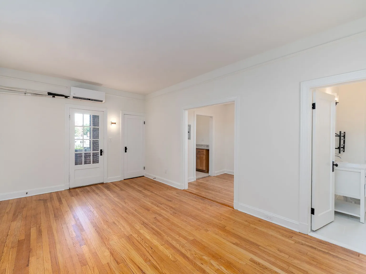 Guilford Apartments — Photo 1