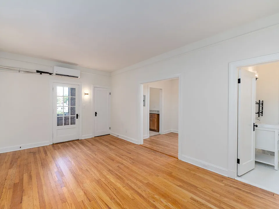 Guilford Apartments