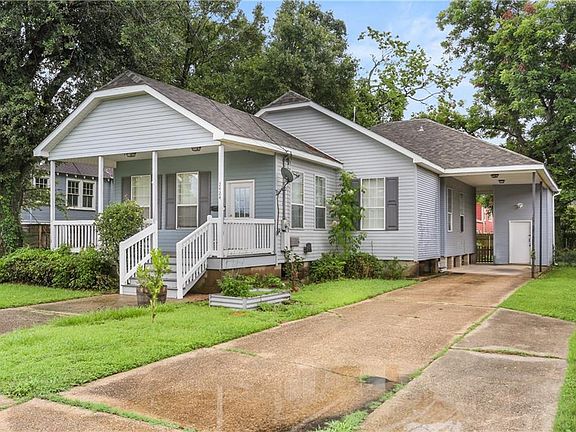 2nd image of 2424 Lavender St
