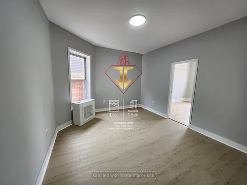 240 Claremont Ave #32C Photo 1