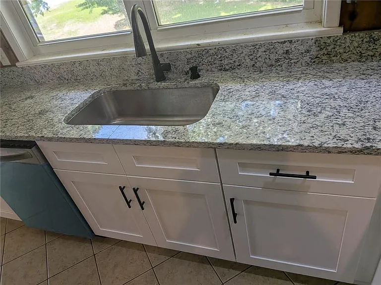 1395 Siesta Ln — Photo 22