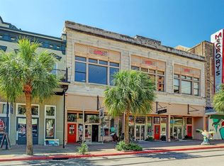 2115 Post Office St #4, Galveston, TX 77550