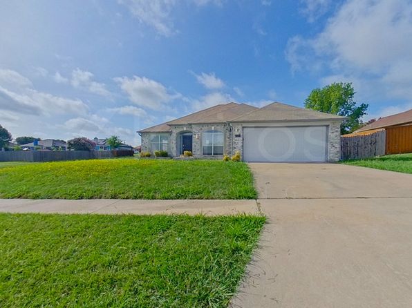 4914 Glenoak Dr