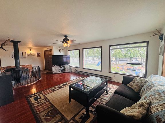 4th image of 2709 California Ave