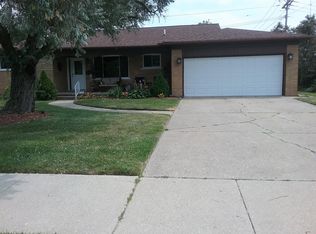 25020 Pierce Ave, Southfield, MI 48075